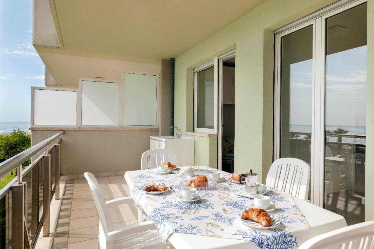 Residence Brezza Di Mare San Benedetto del Tronto Ngoại thất bức ảnh